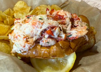 The Boathouse signature dishes Maine Style Lobster Roll
Filet Mignon
Jumbo Lump Crab Cake